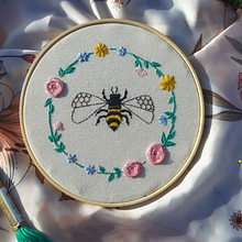 Abelhinha Ein Projekt aus dem Bereich Stickerei von marinnarosendo - 19.06.2022