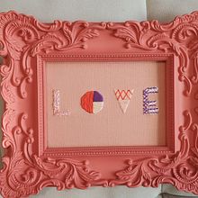 Meu projeto do curso: Técnicas avançadas para bordado de letras com tecidos coloridos. Ilustração tradicional, Lettering, Bordado, e Design têxtil projeto de Marina Dessotti - 19.06.2022