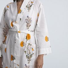 Pattern design for Oysho / Inditex / with Home team . Een project van  Ontwerp, Traditionele illustratie, Patroonontwerp,  Botanische illustratie, Printen, Textielprinten,  Modeontwerp, Schilderen met gouache y Aquarelschilderen van Isabel Camarasa - 22.06.2022