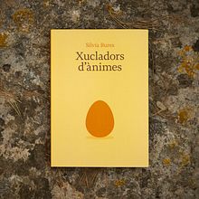 Xucladors d’ànimes — editorial. Design, and Editorial Design project by Pepmi Soto Nolla - 06.22.2022
