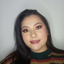 Mi proyecto del curso: Introducción a las técnicas profesionales de maquillaje. Un progetto di Cinema, video e TV, Direzione artistica, Fashion design e Fotografia di moda di vanessa Duque - 22.06.2022