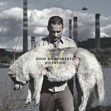 tapa Solo un momento. Vicentico. foto: Nora Lezano. Design project by Alejandro Ros - 09.29.2010