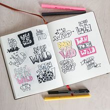 Mein Kursprojekt: Handlettering-Skizzenbuch: Befreie deine Kreativität. Sketching, Creativit, Drawing, H, Lettering, and Sketchbook project by Franziska - 06.28.2022