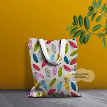 Pattern para tote bag. Un proyecto de Ilustración tradicional, Diseño, Dibujo, Pattern Design, Diseño textil y Estampación textil de Margarita Mompeán - 30.06.2022