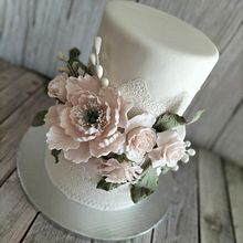 Mi proyecto del curso: Flores de azúcar para cake design. Un projet de  de Mely Melydins - 01.07.2022