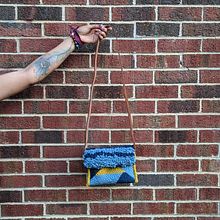 Mi proyecto del curso: Punch needle para el diseño de alfombras. Accessor, Design, Arts, Crafts, Embroider, Decoration, Punch Needle, and Textile Design project by Victoria Padvel - 07.02.2022
