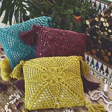 Cojín Omeya. Crochet, Knitting, Arts, and Crafts project by Laura Carmona (Susimiu) - 07.04.2022