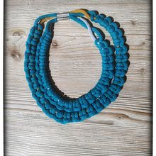 Il mio progetto del corso: Gioielli in corda per principianti: crea le tue collane. Un projet de Artisanat, Design de bijoux, Macramé , et Design textile de Alessia Dinunno - 05.07.2022