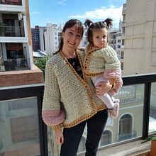 Mi proyecto del curso: Crochet: diseña y teje prendas de estilo romántico. Een project van  Modeontwerp, Textiel, DIY, Haken y Textielontwerp van Jessi Putero - 05.07.2022