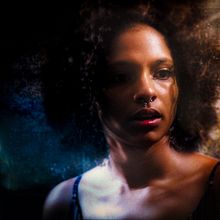 Segundo estudo criado a partir do Curso "Segredos do retrato fotográfico" de Bob Wolfenson. Fotografia projeto de Tiago Capute - 07.07.2022