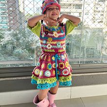 Meu projeto do curso: Técnicas de crochê para criar roupas coloridas. Fashion Design, Fiber Arts, DIY, Crochet, and Textile Design project by Heloisa Braga - 07.09.2022