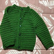 Chalequito para Nahuel en Top Down. Fashion Design, Fiber Arts, DIY, Crochet, and Textile Design project by xifoidea - 07.09.2022