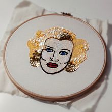 Mi Marilyn, tan bonita ella...  . Design accesoriu, Broderie, Decorațiuni și Design textil de Mari Sabater - 07.12.2022