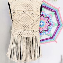 Meu projeto do curso: Macramê: crie roupas únicas. Accessor, Design, Arts, Crafts, Fiber Arts, Macramé, and Textile Design project by Tatiana Monte - 07.12.2022