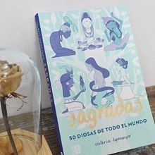 Sagradas, 50 diosas de todo el mundo. Un proyecto de Ilustración tradicional de Valeria Hipocampo - 13.07.2022
