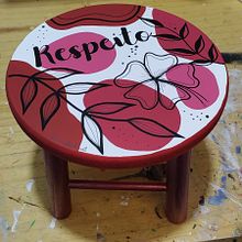 Meu projeto do curso: Pintura decorativa em móveis com tinta acrílica. Projekt z dziedziny DIY, Obróbka drewna, Malarstwo dekorac, jne, Renowacja, upc i cling mebli użytkownika tatyanamartins - 13.07.2022