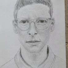 Il mio progetto del corso: Ritratti realistici a matita: cattura storie ed emozioni. Un proyecto de Ilustración tradicional, Dibujo a lápiz, Dibujo, Dibujo de Retrato y Dibujo realista de Fabio Coluccia - 17.07.2022