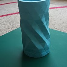 Mi proyecto del curso: Moldes geométricos hechos a mano: diseña objetos facetados. Un progetto di Design, Design di accessori, Artigianato, Belle arti, Interior design, Interior Design, Interior Design e DIY di Bigglasscl Bigglasscl - 19.07.2022