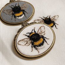 #avessabee. Bordado projeto de Carla Ramos - 21.07.2022