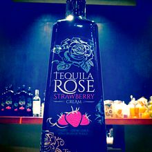 ROSE TEQUILA. Projekt z dziedziny Fotografia i Design użytkownika Guillermo Laino - 22.07.2022