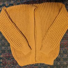 My project for course: Creating Garments Using Crochet. Fashion Design, Fiber Arts, DIY, Crochet, and Textile Design project by Sarah Haskell - 07.24.2022