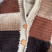 Mi proyecto del curso: Crochet: diseña y teje prendas de estilo romántico. Un proyecto de Diseño de moda, Tejido, DIY, Crochet y Diseño textil de Renata Díaz Luz - 19.07.2022