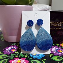 Il mio progetto del corso: Design di gioielleria in resina. Un progetto di Design di accessori, Artigianato, Design di gioielli e DIY di s_katia92 - 25.07.2022