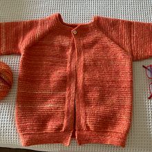 Mi proyecto del curso:  Top-down: prendas a crochet de una sola pieza. Een project van  Modeontwerp, Textiel, DIY, Haken y Textielontwerp van Berlin Barcelona - 26.07.2022