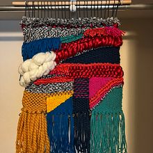 My project for course: Introduction to Frame Loom Tapestry. Accessor, Design, Decoration, Fiber Arts, Weaving, and Textile Design project by Marina Petric - 07.28.2022