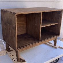 Mini rack. Projekt z dziedziny Craft, Projektowanie i w, rób mebli, Projektowanie wnętrz, DIY i Obróbka drewna użytkownika ainostroza1972 - 28.07.2022