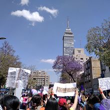 Océano morado cubre las calles de la CDMX en razón del 8 marzo. Fotografia projeto de fanyrojas1801 - 08.03.2022