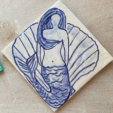 Carol's project for: Decoration Techniques for Ceramics: Sgraffito and Underglaze. Un progetto di Illustrazione tradizionale, Artigianato, Belle arti, Ceramica e Pittura decorativa di cafshill5 - 29.07.2022