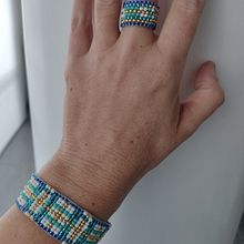 Mi proyecto del curso: Diseño de accesorios con cuentas: teje patrones elegantes. Un proyecto de Diseño de complementos, Artesanía, Diseño de jo, as y Tejido de Brenda East Goenaga - 30.07.2022