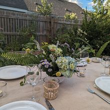 My project for course: Floral Arrangement Design with Seasonal Blooms. Un progetto di Interior design, Paesaggismo, Interior Design, DIY e Design floreale e vegetale di Jordan Prescher - 29.07.2022