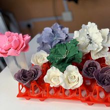 My project for course: Sugar Flowers for Cake Designs. Projekt z dziedziny Design i DIY użytkownika Amina Khalid - 02.08.2022