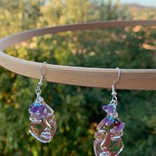 Bijoux en verre marin, coquillages et pierres semi-précieuses. . Jewelr, Design, Accessor, and Design project by Ksenia Poncet - 08.04.2022