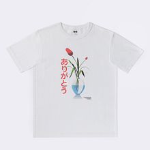 Uniqlo Limited Edition in Augmented Reality. Un progetto di Illustrazione tradizionale e Fashion design di Emiliano Ponzi - 05.08.2022