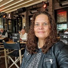 Boeken die mij inspireren. Un projet de Écriture de non-fiction, Écriture de fiction , et Photographie de Lieselot Van Liempt - 08.08.2022