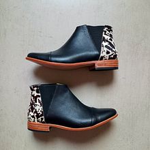 Botas. Un proyecto de Diseño de calzado de Agus Golub (Abelarda Zapatos) - 09.08.2022