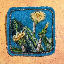 My project for course: Embroidery Techniques for Floral Patterns on Felt . Accessor, Design, Arts, Crafts, Pattern Design, Botanical Illustration, and Textile Design project by Wendy Johnston - 08.22.2022