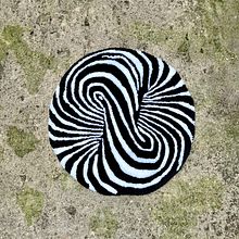 Second tufting project . Een project van  Ontwerp van eacrystell_30 - 12.08.2022