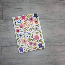 My project for course: Vibrant Floral Patterns with Watercolors Ein Projekt aus dem Bereich Traditionelle Illustration, Musterdesign, Aquarellmalerei und Botanische Illustration von Josefina Timbol - 08.08.2022
