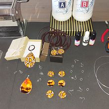 Mi proyecto del curso: Diseño de joyería en resina. Un progetto di Design di accessori, Artigianato, Design di gioielli e DIY di lapintaderacanaria - 12.08.2022