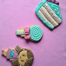 My project for course: Cookie Decoration with Royal Icing for Beginners. Design, and DIY project by Sarah Chidgey - 08.14.2022