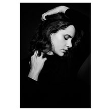 Foto ritratto moderno: Gloria. Een project van Fotografie, Portretfotografie,  Fotografische verlichting, Studiofotografie, Digitale fotografie y Artistieke fotografie van Enrico Pignatti - 05.08.2022