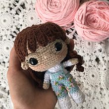 Mi proyecto del curso: Amigurumis: personas tejidas a crochet. Een project van Craft, Speelgoedontwerp, Textiel, Haken, Amigurumi y Textielontwerp van Samantha Rocha Bedon - 16.08.2022