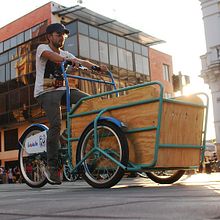Design d'un système de vélos en libre service. Ein Projekt aus dem Bereich Industriedesign von Gersain Villafañe Moncaleano - 11.09.2016