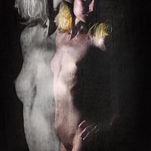 Mi proyecto del curso: Autorretrato fotográfico Fine Art. Photograph, Photograph, Post-production, Photo Retouching, Portrait Photograph, Studio Photograph, Fine-Art Photograph, Photomontage, and Self-Portrait Photograph project by Montse Vernet Tarrago - 08.20.2022