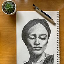 Mi proyecto del curso: Introducción al dibujo de retrato . Ilustrație tradițională, Arte plastice, Desen în creion, Desen, Desen de portret, Desen artistic și Figura Desen de Elsie Art - 08.02.2022