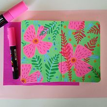 Mijn project van de cursus: Botanische patronen in je schetsboek: overwin de blanco pagina. Traditional illustration, Pattern Design, Botanical Illustration, and Sketchbook project by Carmen Vossepoel - 08.21.2022